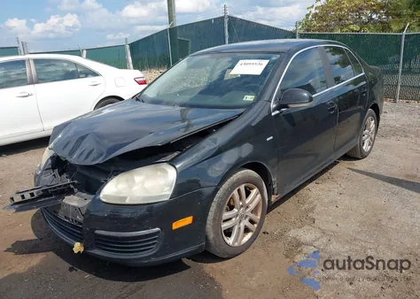 2007 Volkswagen Jetta Wolfsburg Edition z USA, uszkodzony, nr VIN 3VWEF71K17M061522